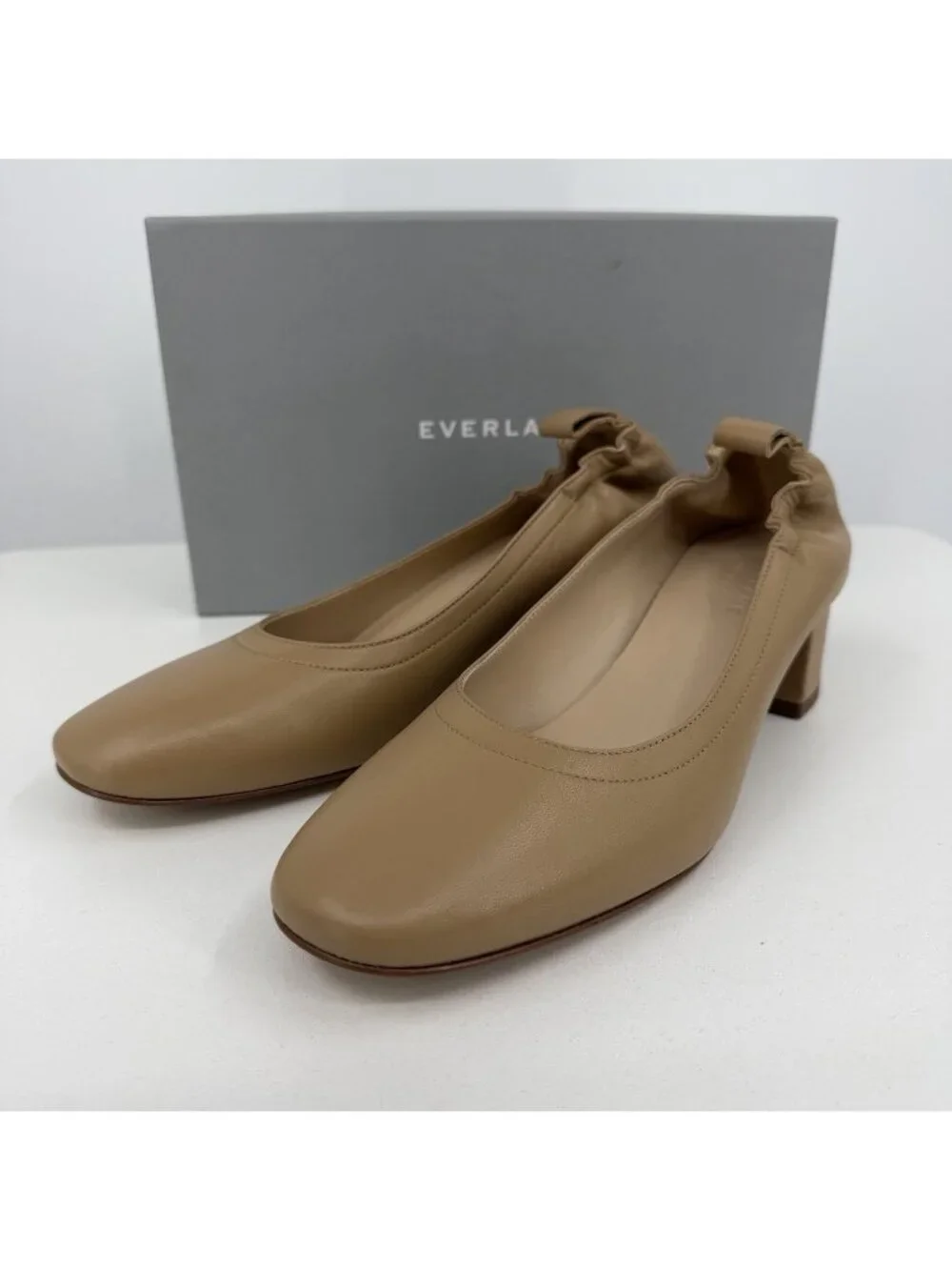 Everlane Italian Leather Day Heel Light Taupe 8.5 Women's Elastic Back Comfort